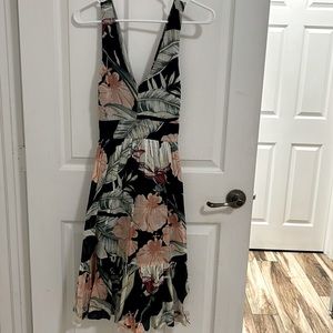 Ann Taylor floral dress. Size 0. Worn once.